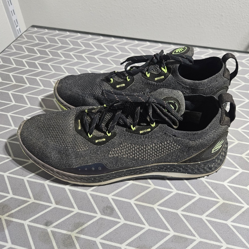 UA Charged Curry SL Golf Shoes Men's Size 10.5 Black Ash Lime 3025072-002